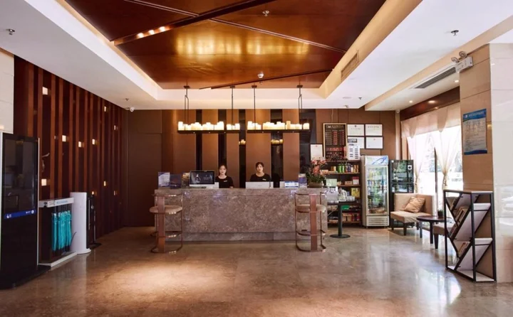 Шэньчжэнь: Milton Hotel