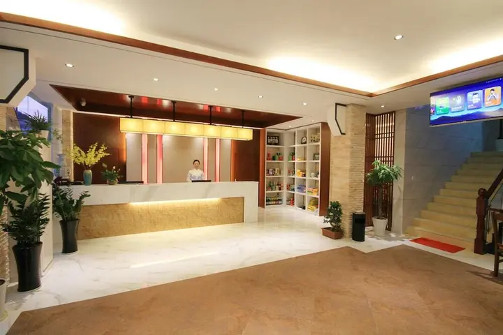 Хуаншань: Huangshan Castle In The Sky Hotel