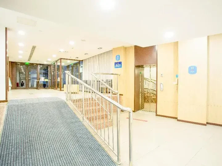 Пекин: Hanting Express (Beijing Changchun Street)