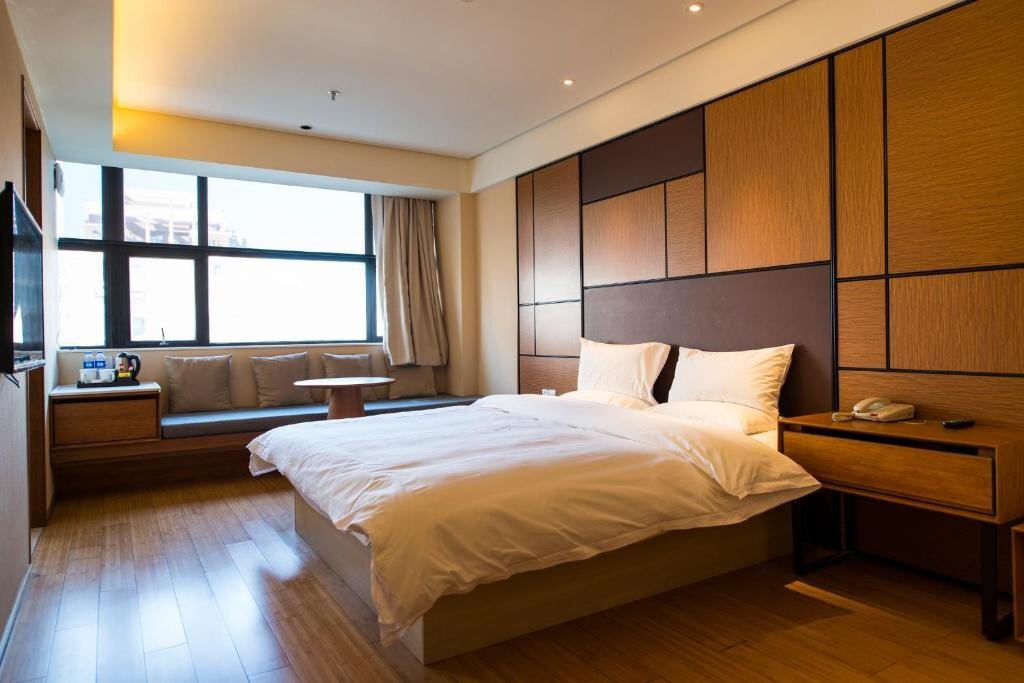 Нанкин: Ji Hotel (Nanjing Chaotian Palace)