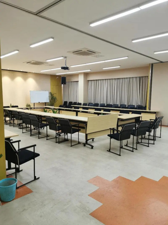 Нанкин: Ji Hotel (Nanjing Chaotian Palace)