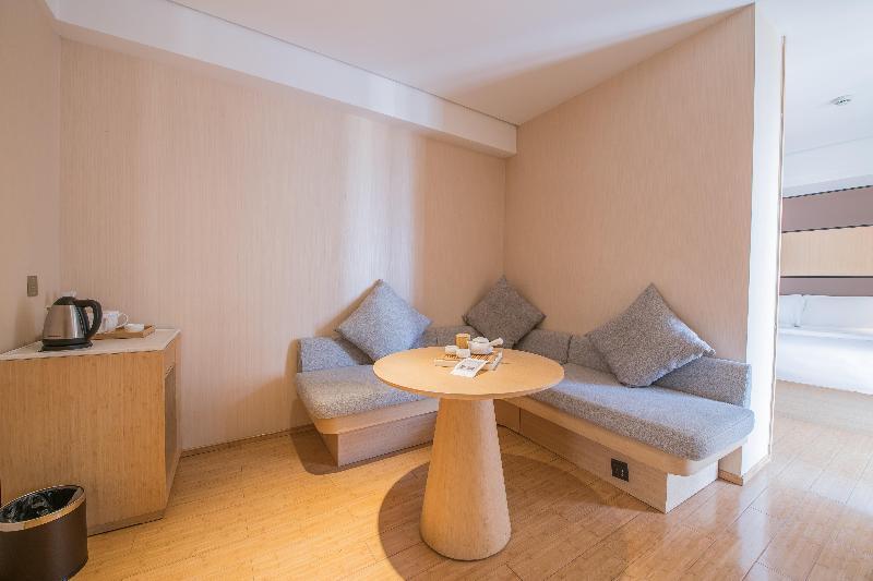 Чэнду: JI Hotel Chengdu Jiuyanqiao