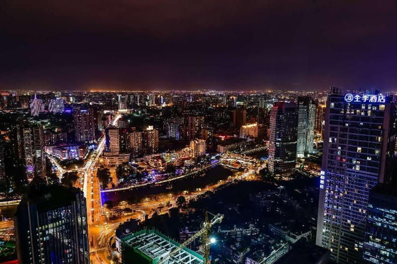 Чэнду: JI Hotel Chengdu Jiuyanqiao