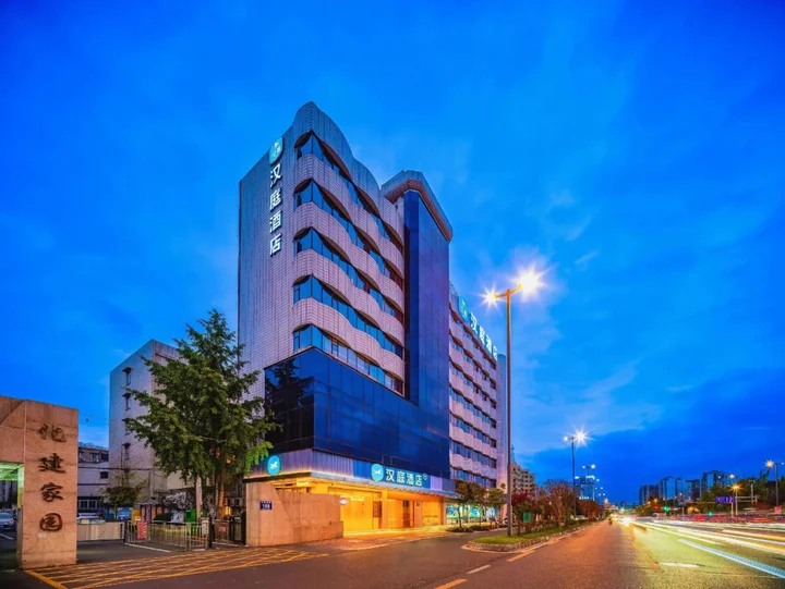 Чэнду: Hanting Express Chengdu Longqunyi