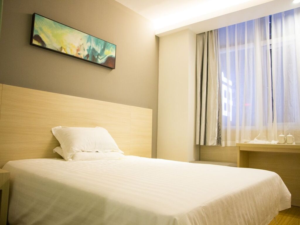 Сямынь: Hi Inn Liangpin Xiamen Taiwan Street Branch