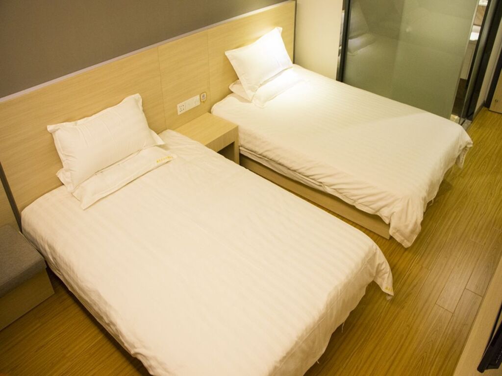 Сямынь: Hi Inn Liangpin Xiamen Taiwan Street Branch