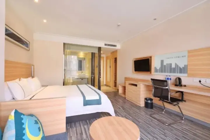 Ухань: Hanting Express Wuhan Huangpi Panlong Town