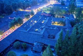 Чэнду: Four Points by Sheraton Chengdu, Anren