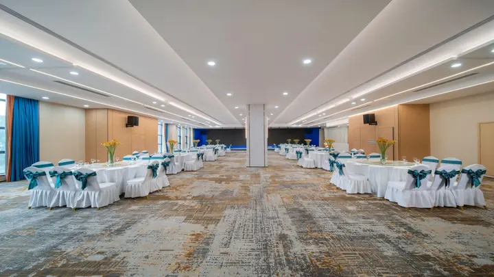 Чунцин: Holiday Inn Chongqing University Town