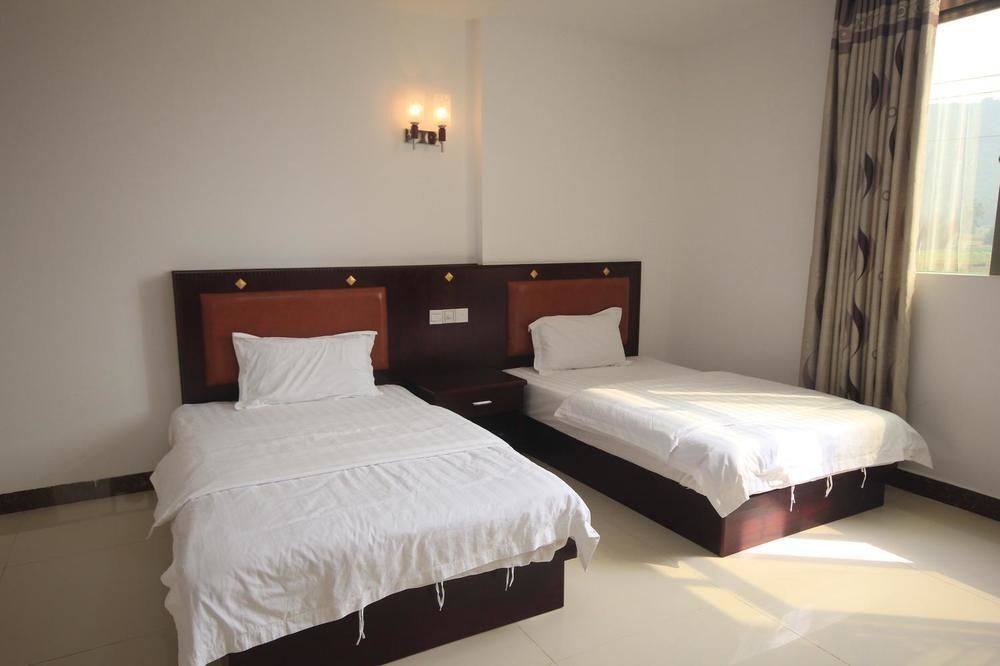 Янгиианг: Yangjing Hailing Island Longhao Hotel