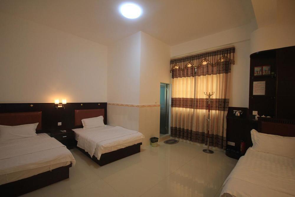 Янгиианг: Yangjing Hailing Island Longhao Hotel