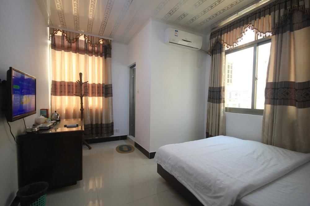 Янгиианг: Yangjing Hailing Island Longhao Hotel