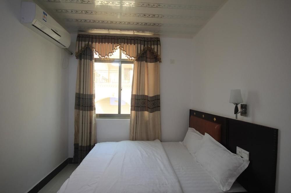 Янгиианг: Yangjing Hailing Island Longhao Hotel
