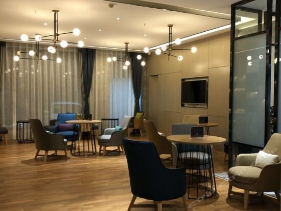 Ичан: Pinghu Hotel Yichang