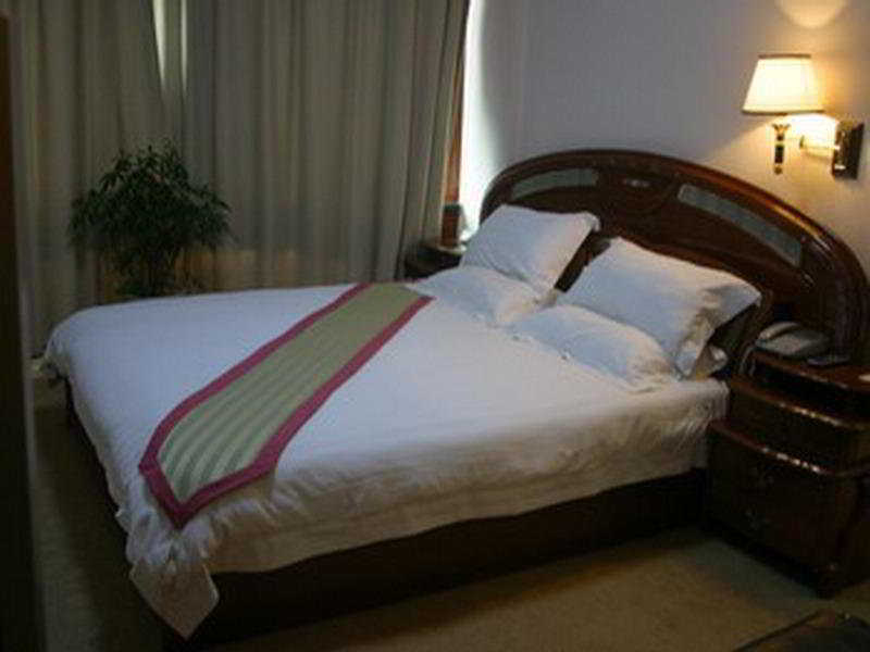 Ичан: Pinghu Hotel Yichang