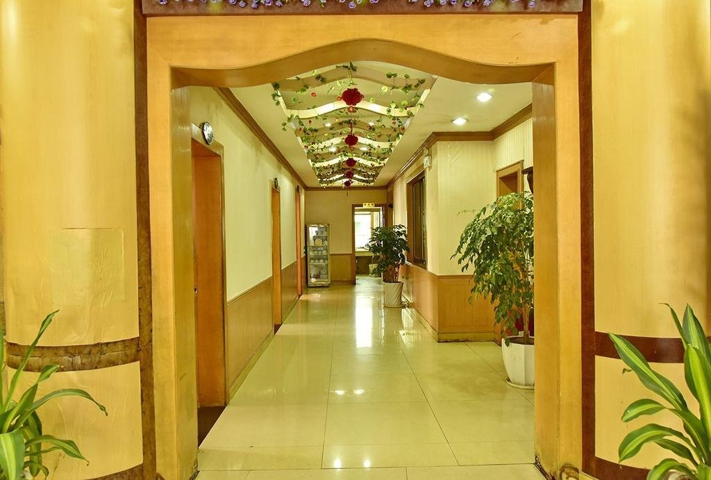 Шанграо: Jinjiang Hotel