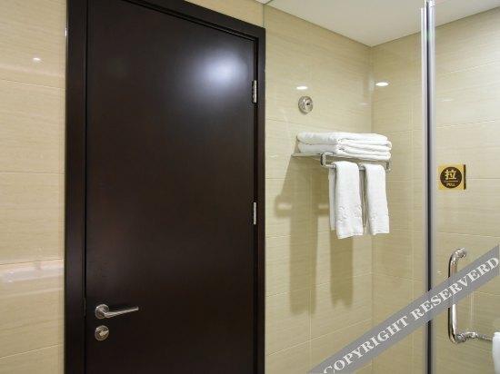 Лянфан: Spring Hotel