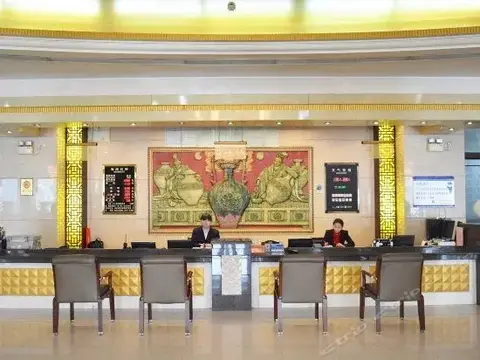 Чжэнчжоу: Peak Hotel
