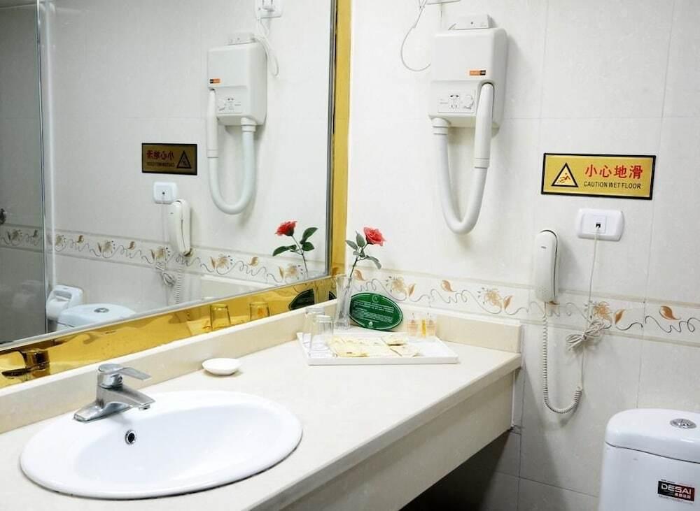 Чжэнчжоу: Peak Hotel