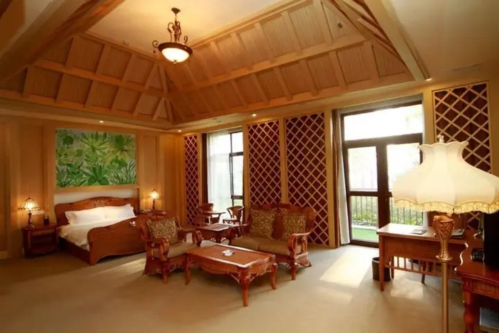 Нанкин: Nanjing John Hot Spring Hotel
