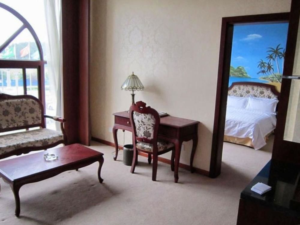 Нанкин: Nanjing John Hot Spring Hotel