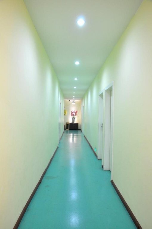 Яань: Caiyuan Business Hotel