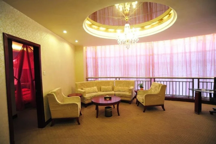 Фуян: Fuyang Jinggong Hotel