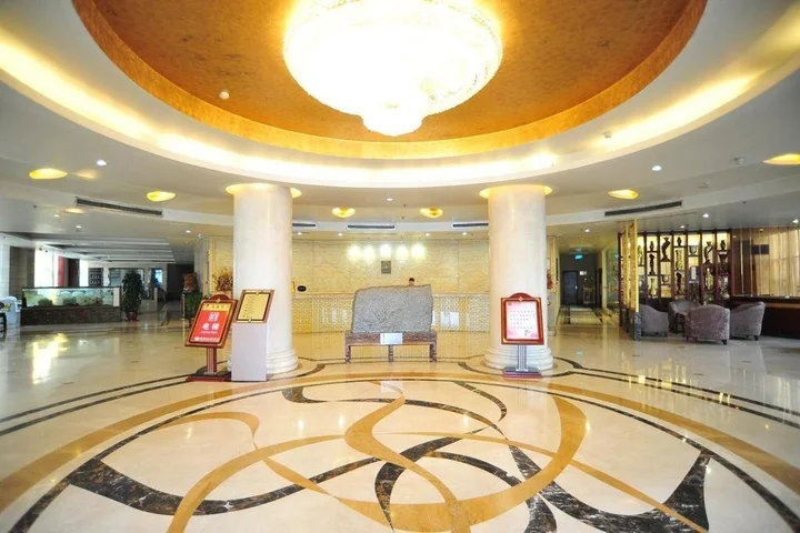 Фуян: Fuyang Jinggong Hotel