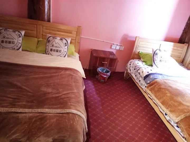 Шангри-Ла: Dengba Hostel Shangri-La