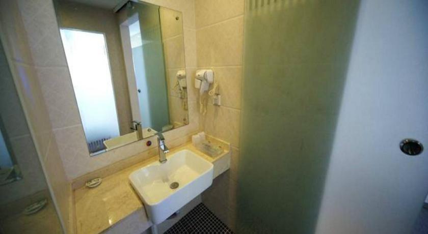 Наньнин: Nanning Xingbo Express Hotel Guangxi University Branch