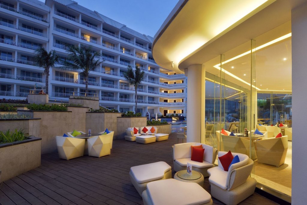 Санья: Курорт Palace Resort Yalong Bay Sanya-Villa
