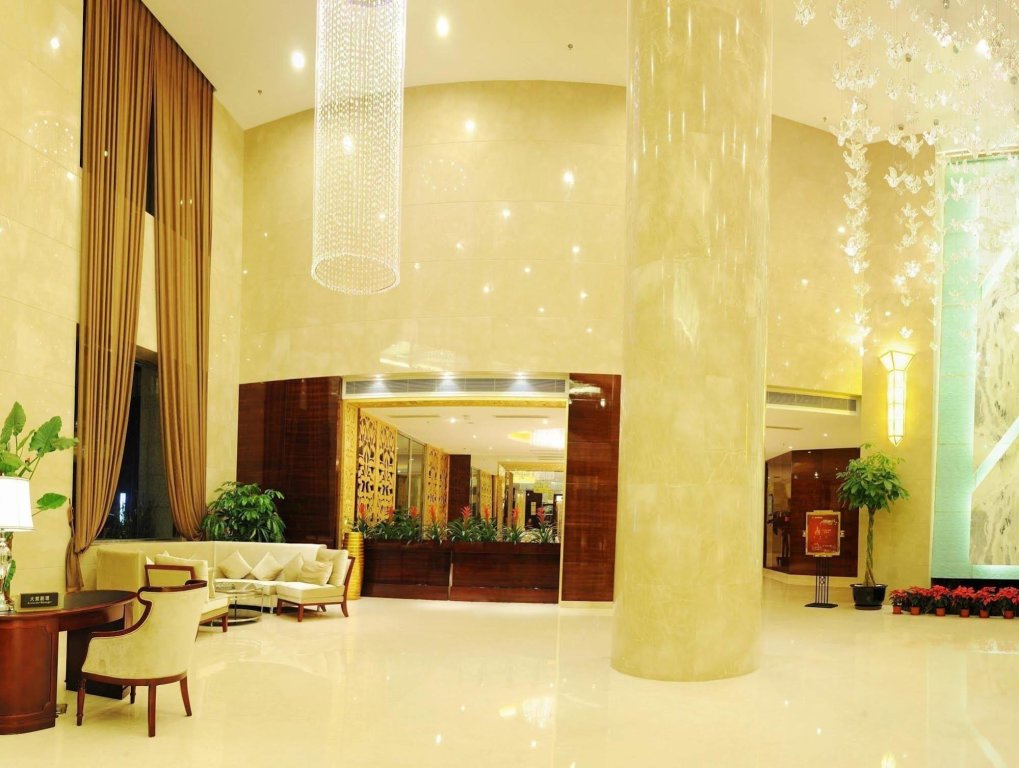 Чэнду: Yinsheng International Hotel