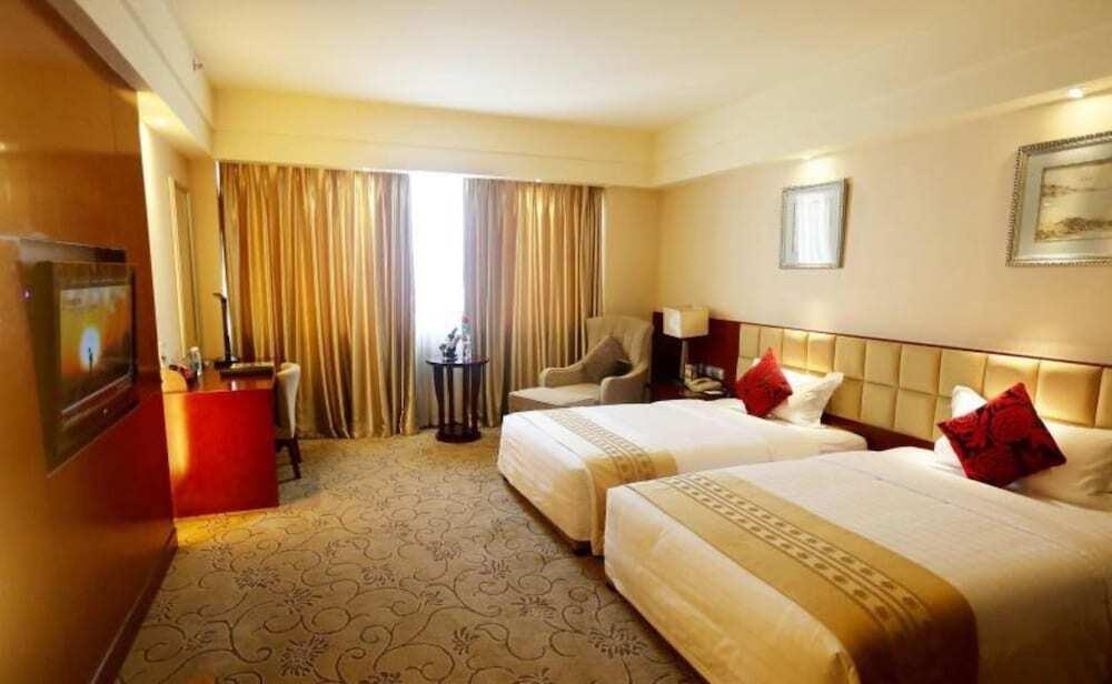 Чэнду: Yinsheng International Hotel