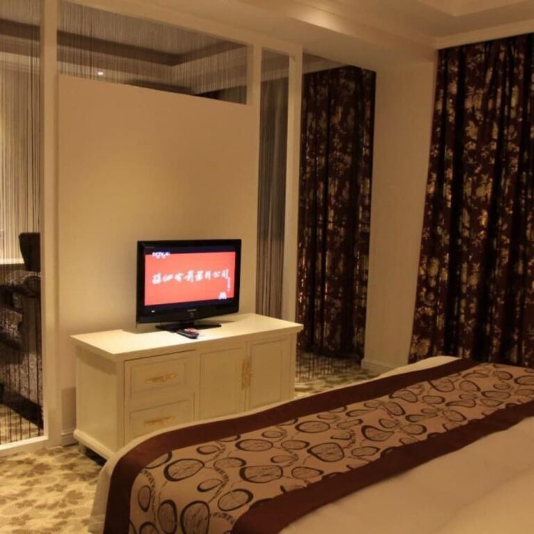 Яншо: Yangshuo Tianlun Hotel