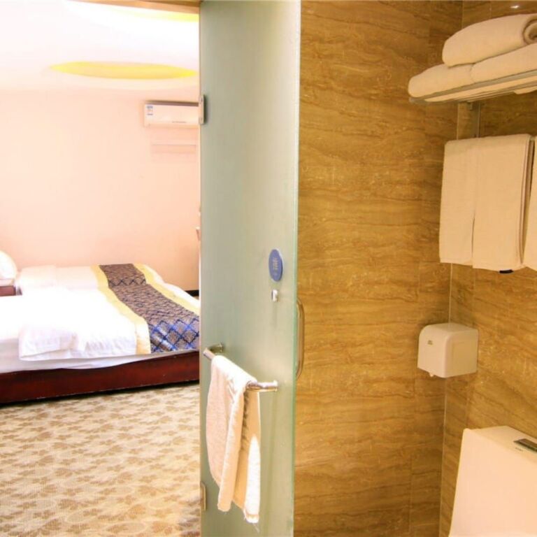 Яншо: Yangshuo Tianlun Hotel