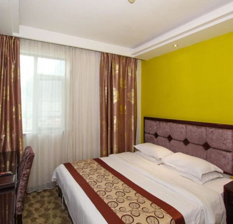 Яншо: Yangshuo Tianlun Hotel