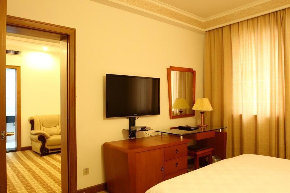 Шанхай: Shanghai Jinwan Hotel
