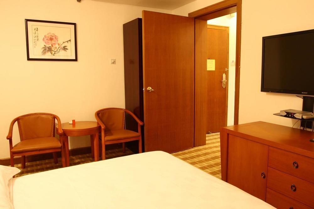 Шанхай: Shanghai Jinwan Hotel
