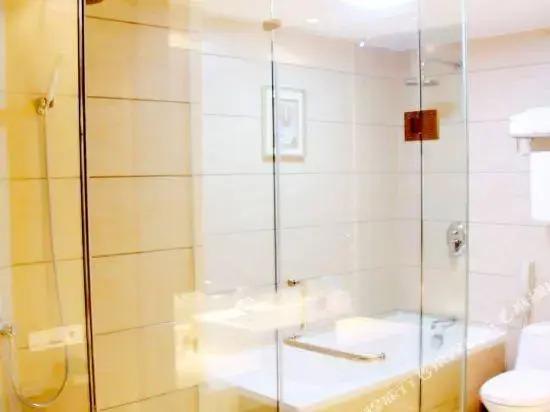 Шанграо: Huayun Hotel
