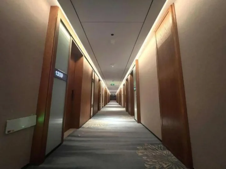 Шанграо: Huayun Hotel
