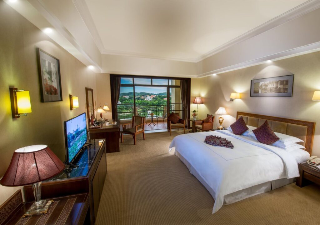 Джиангме: Heshan Country Garden Phoenix Hotel