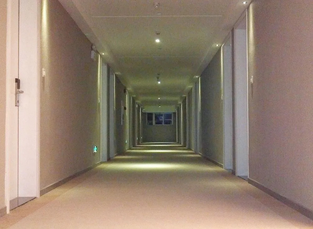 Dayhello Hotel — фото 1