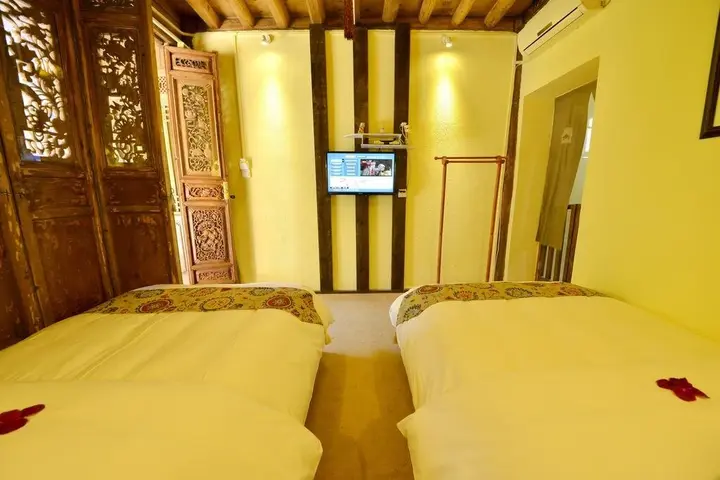 Лицзян: Shuiting Moyuan Inn