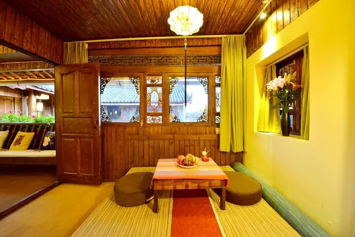 Лицзян: Shuiting Moyuan Inn
