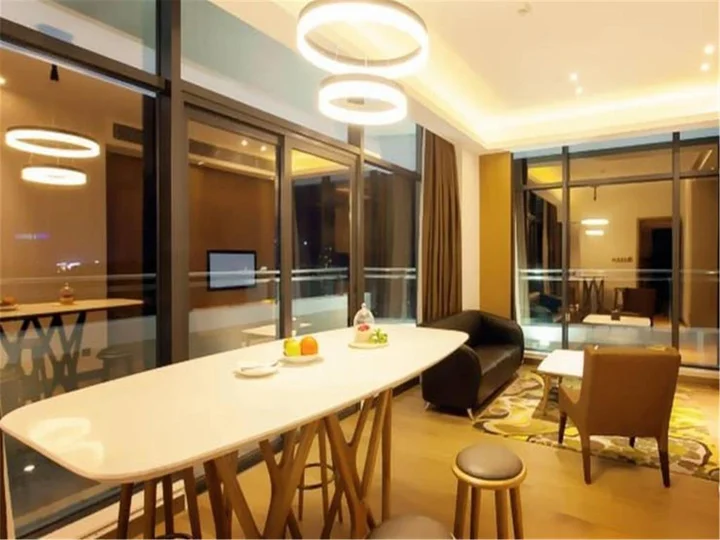 Чжуншань: The Summit Hotel