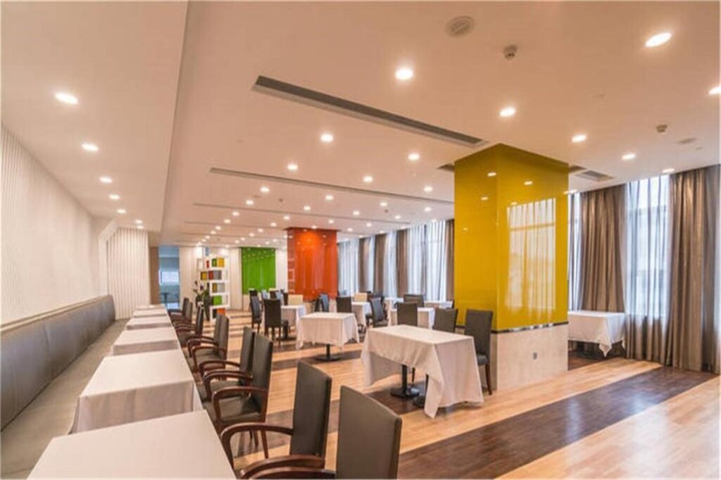 Чжуншань: The Summit Hotel