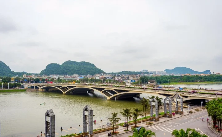 Гуйлинь: Guilin Jin Wan Hotel