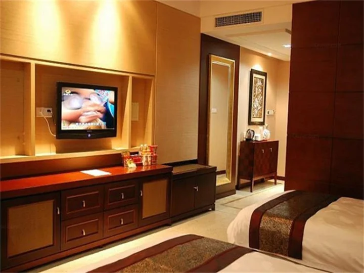 Хэнъян: Five-Ring Hotel