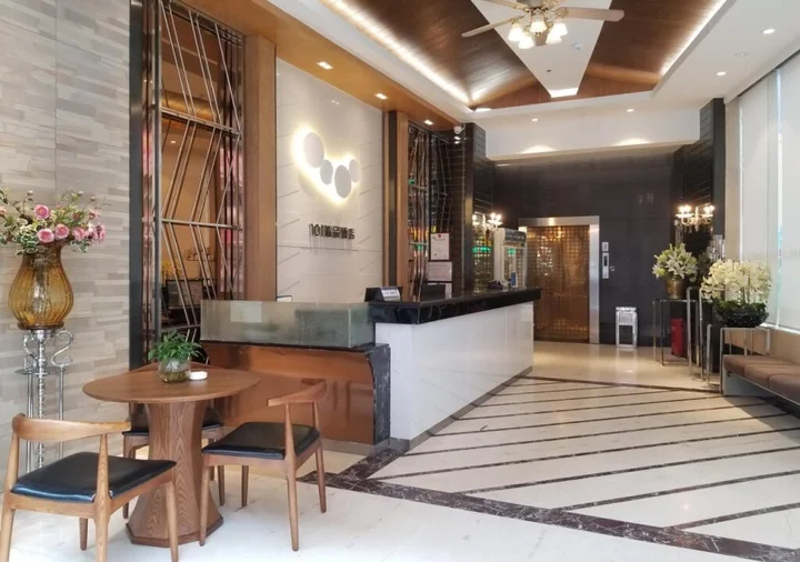 Дунгуань: The Dragons Hotel