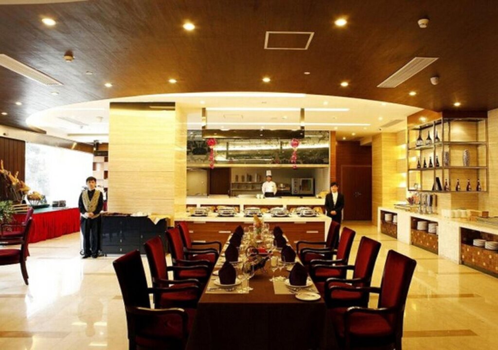 Хуаншань: Days Suites Bojing Hotel Huangshan